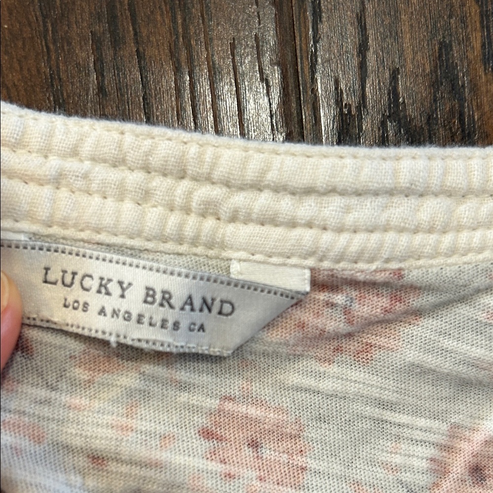 Lucky Brand White V-Neck Short Sleeve Tee with Pink Floral Pattern - Picture 2 of 3